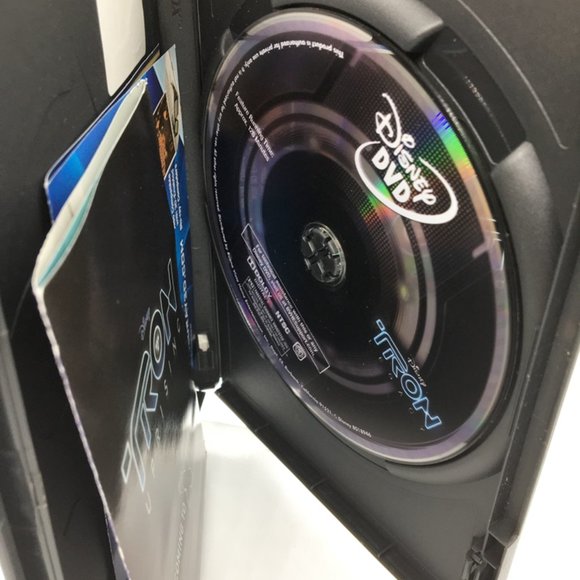 Disney's TRON LEGACY - Picture 4 of 5